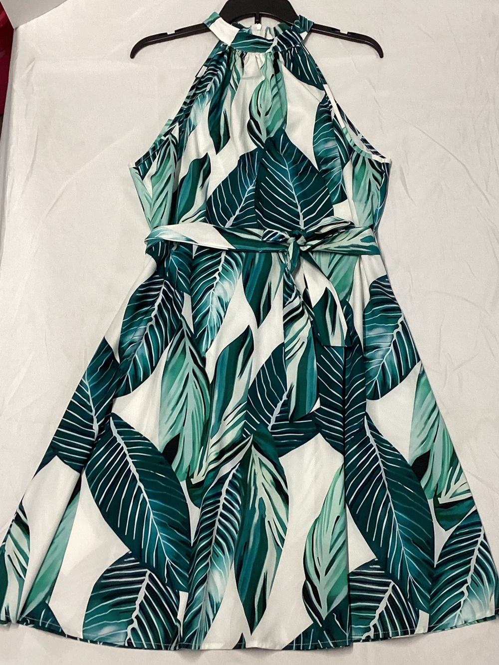 SHEIN Green Leaf Print Halter Dress. XL TALL